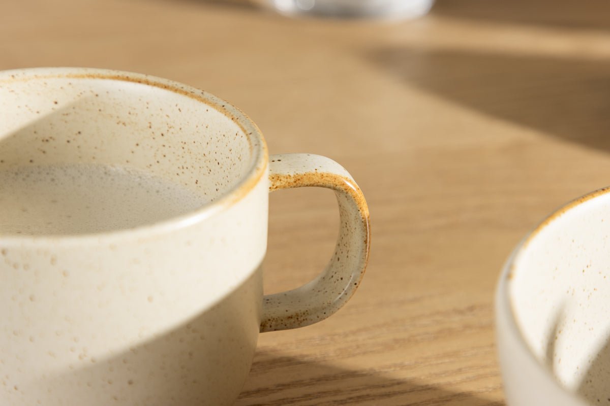 Kaffeetasse Liva - 2er-Set in Beige aus Keramik, in zwei Größen