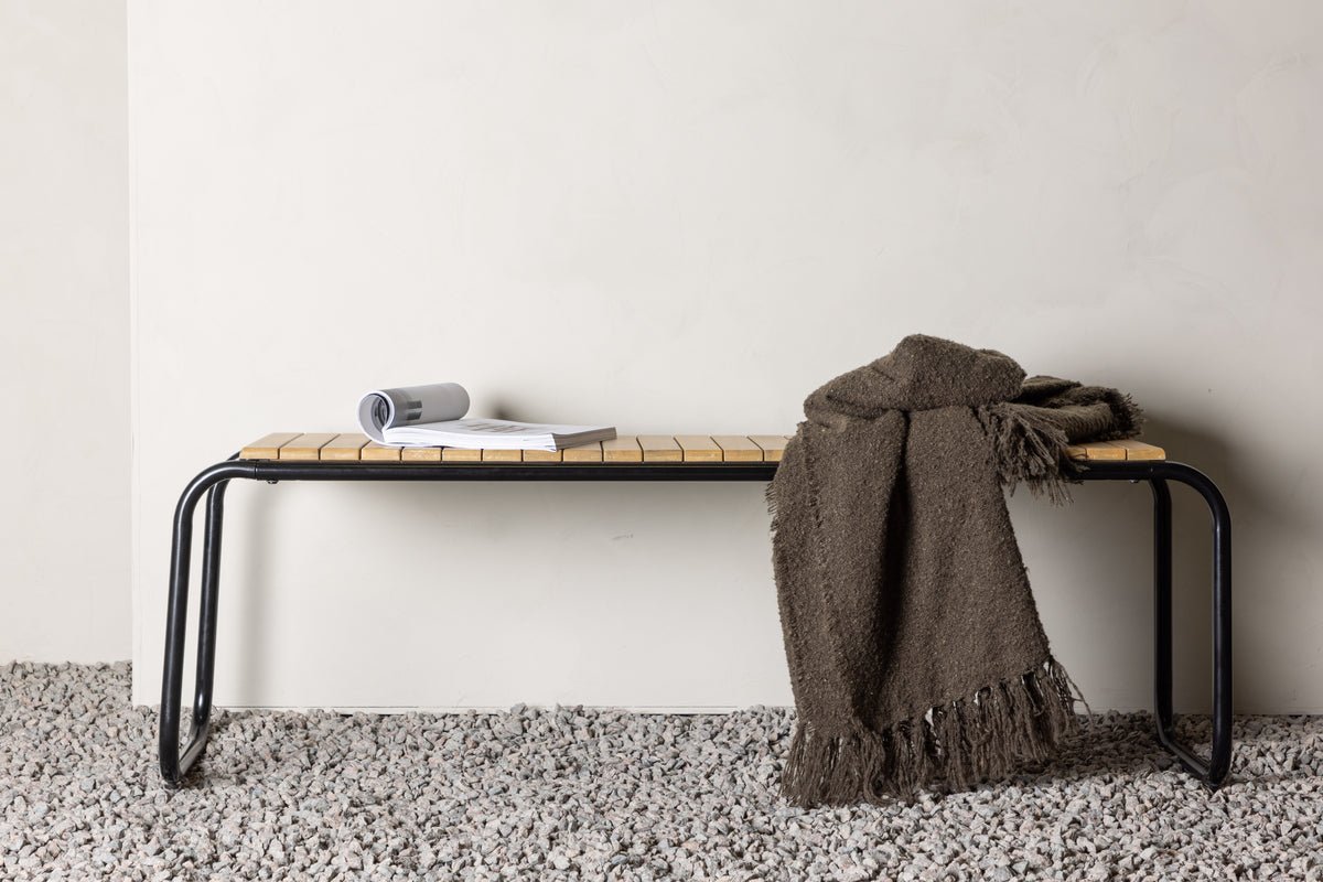 Havebænk Benko - med rillede sædeflade i akacietræ