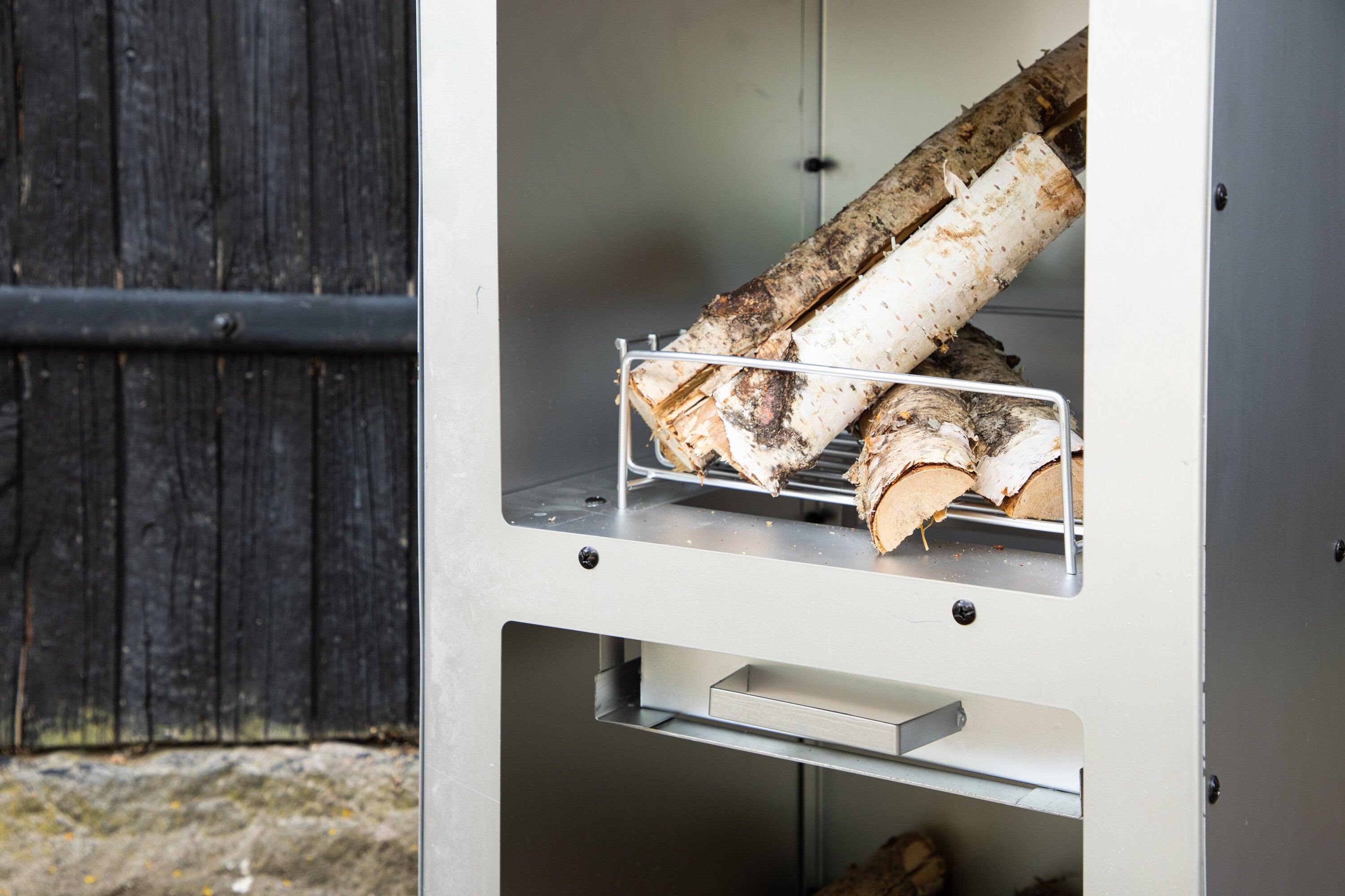 Terrassenkamin Lio - aus silberfarbenem Stahl