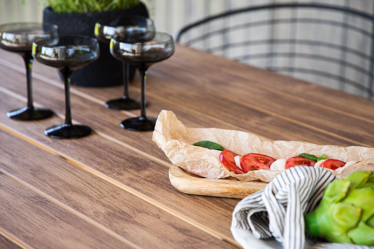 Gartentisch Tareen - en harmonisk kombination af naturlighed og stabilitet