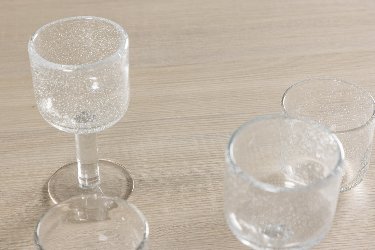 Spisebord Nuvira - et rektangulært bord til familie og venner