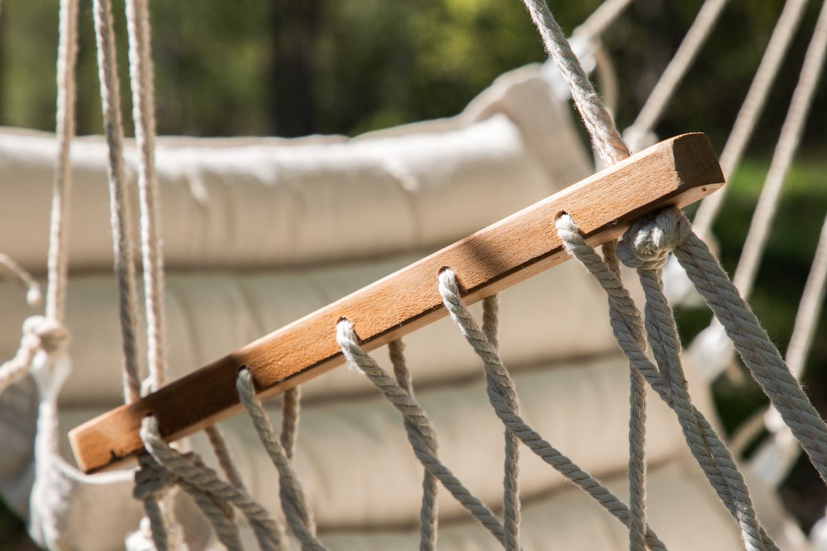 Garten Hængestol Arlena – Komfortabel udendørs gyngestol i Hvid