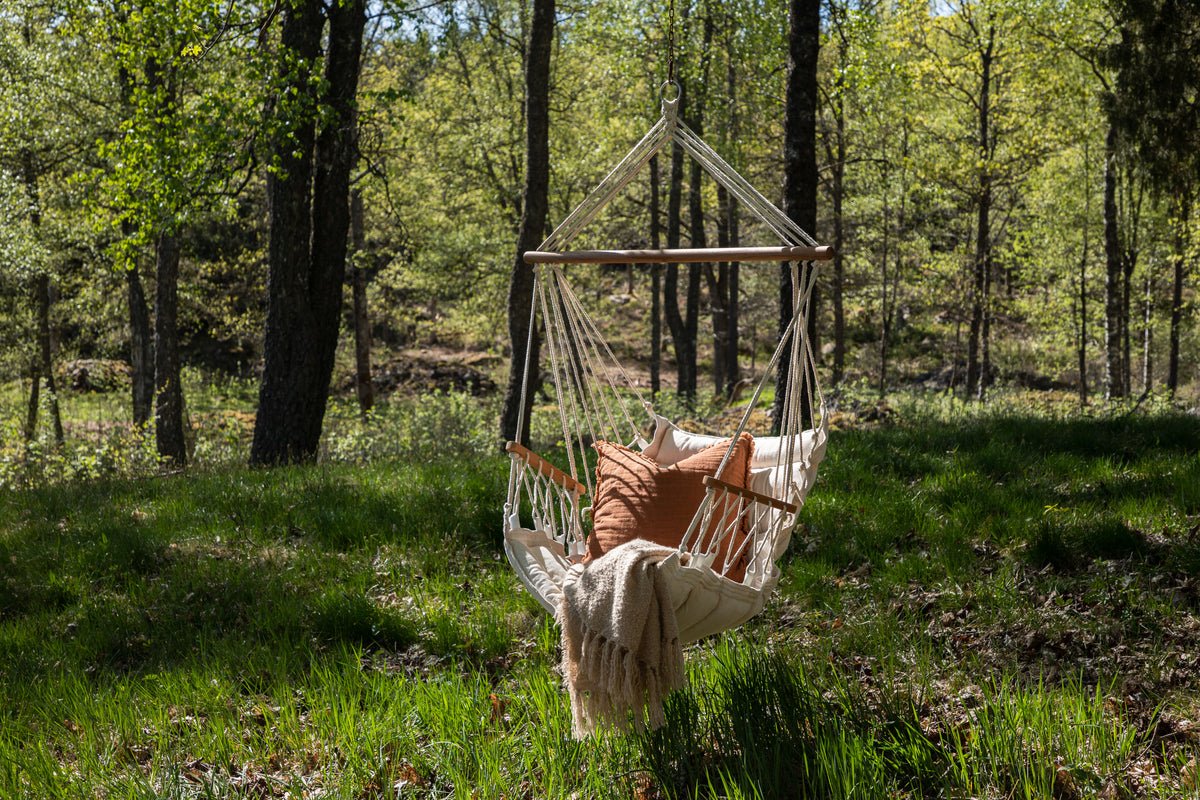 Garten Hængestol Arlena – Komfortabel udendørs gyngestol i Hvid