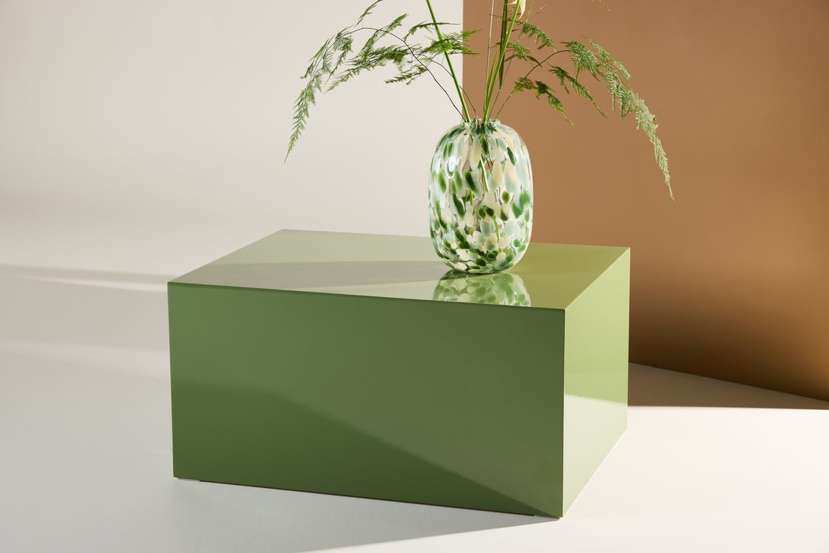 Sofabord/Sidebord Rivana – enkelt og alsidigt