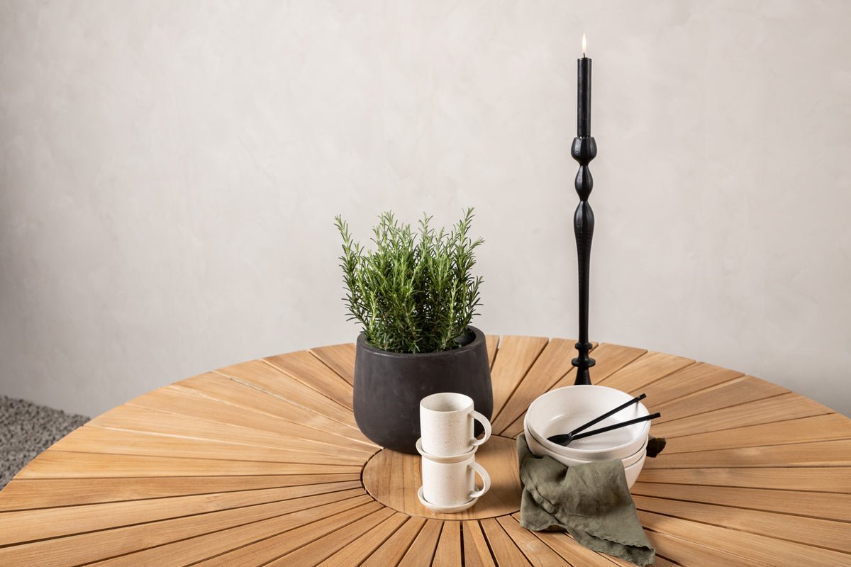 Gartentisch Mirani - et rundt spisebord i Metal og teaktræ