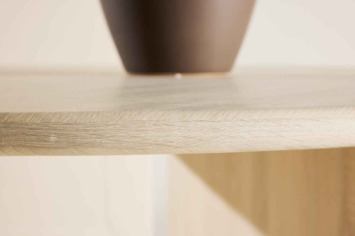 Spisebord Elara - i tidløst design med hverdagsbrugervenlighed