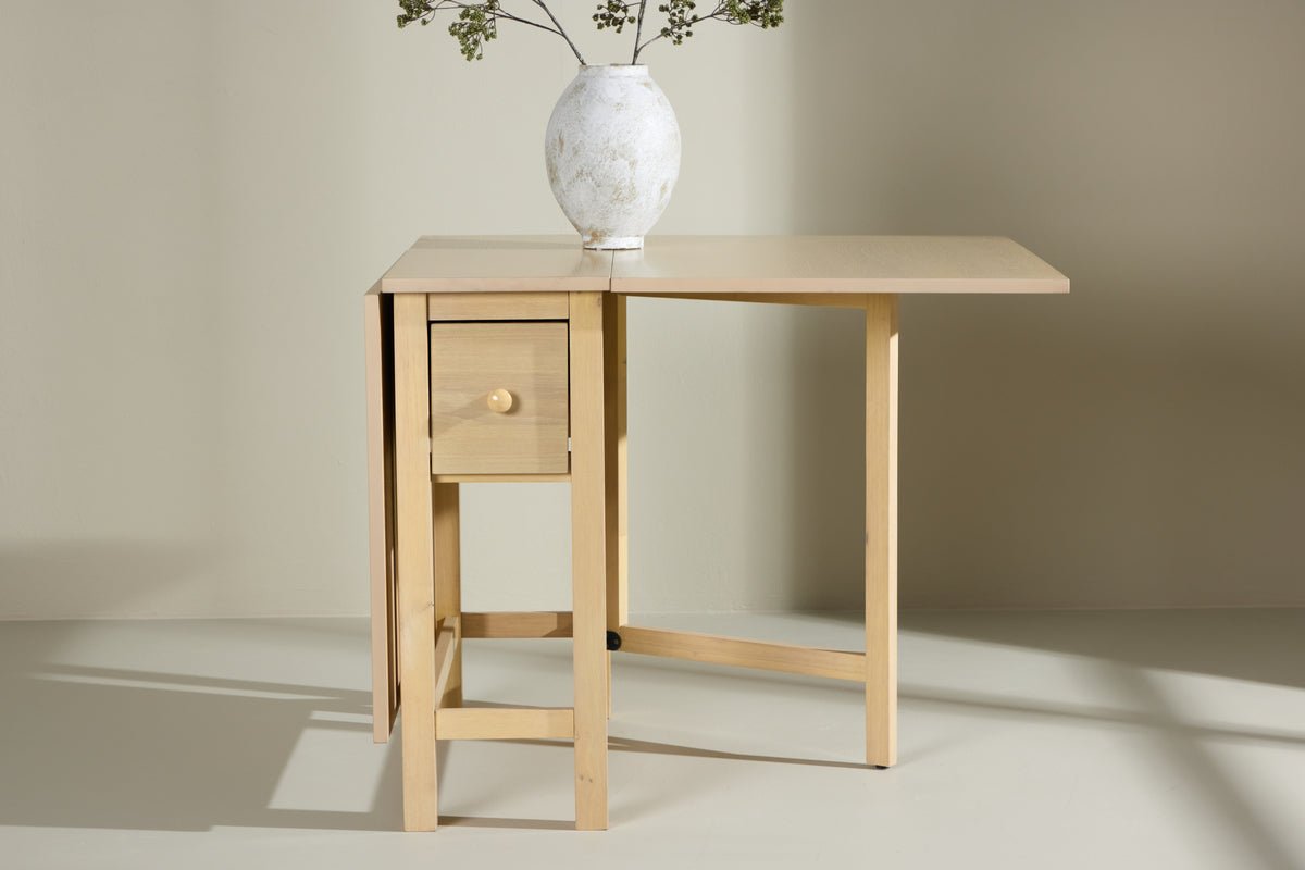 Spisebord Martha - rektangulært udtrækkeligt spisebord, hvidolieret