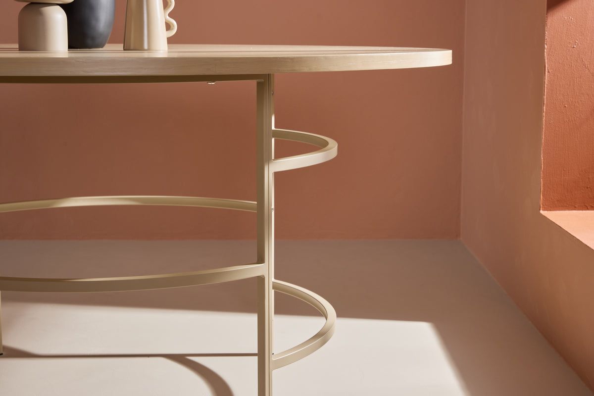 Spisebord Solara - i moderne, skandinavisk inspireret design