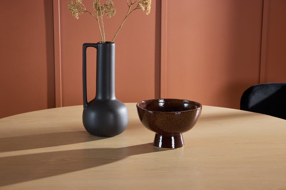 Spisebord Solara - i moderne, skandinavisk inspireret design