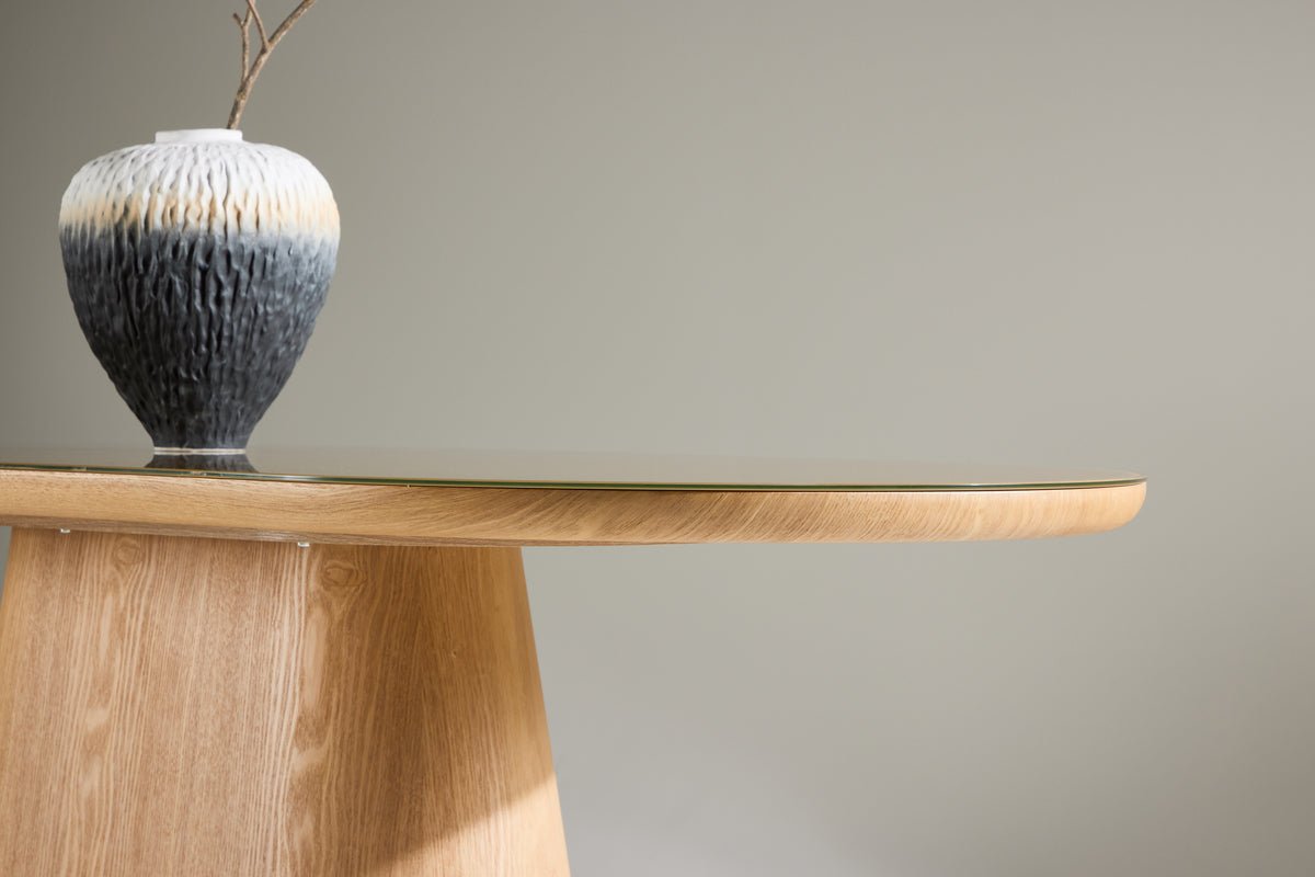 Esstisch Trianda - ovaler Esstisch in Naturoptik mit Glasplatte