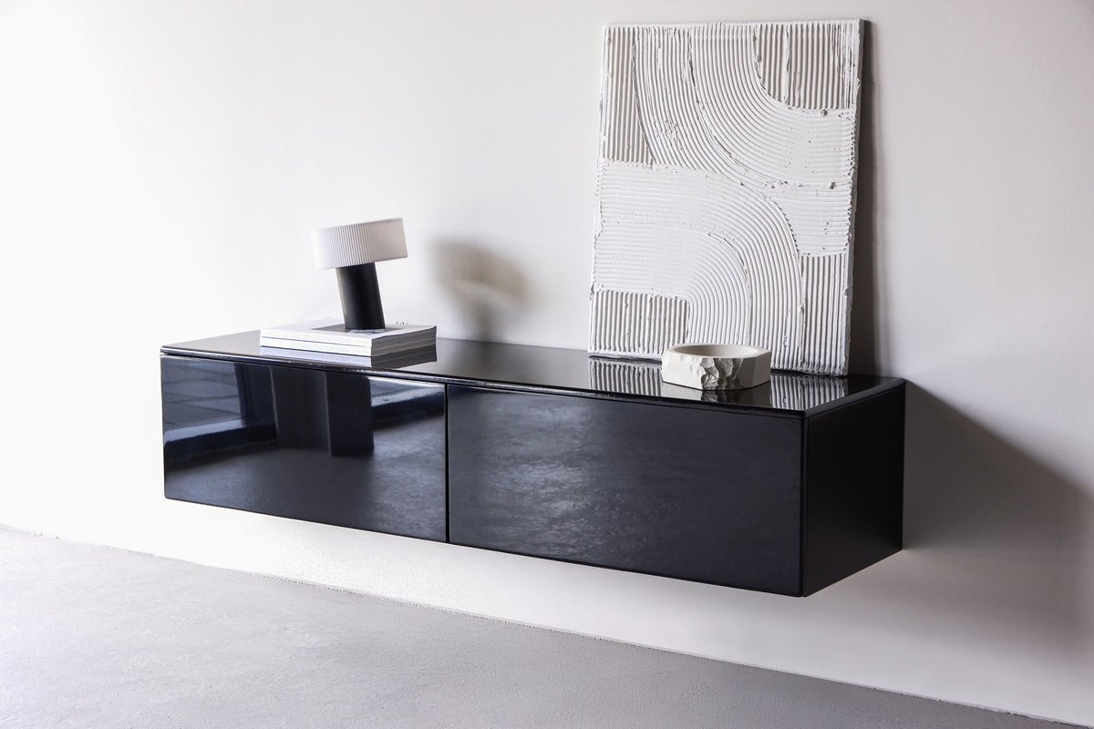 Designer TV-Lowboard Noirra – Svævende design i Sort