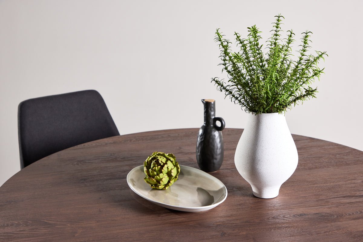 Spisebord Agesta - rundt spisebord med bordplade i lysegrå, mokka og sort