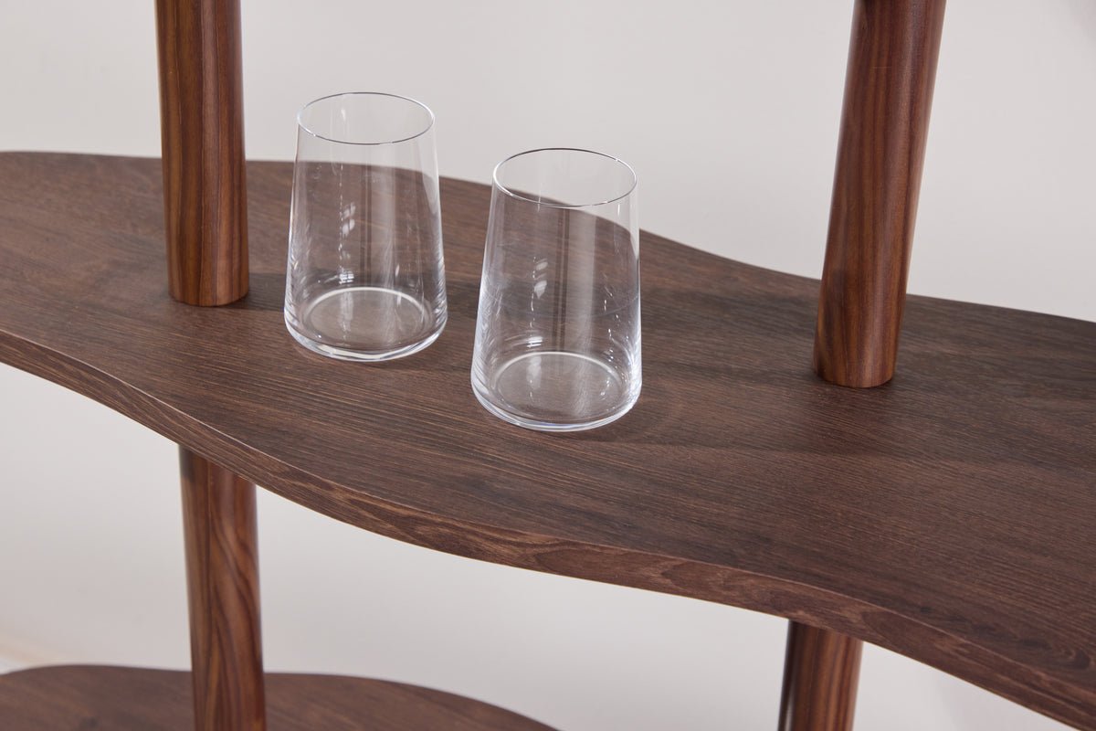 Regal Calvaro – Stativreol i Mocca med bølgedesign