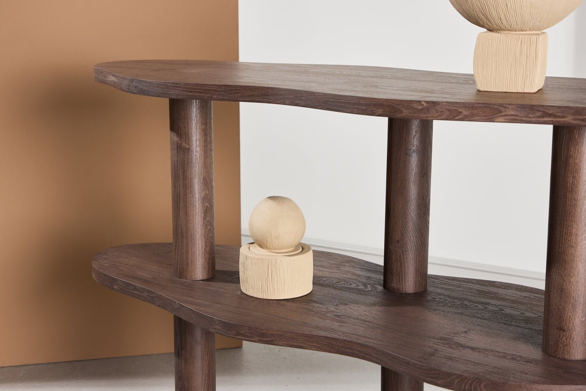 Regal Aureo – 3-etagers reol i mocca med bølgeform