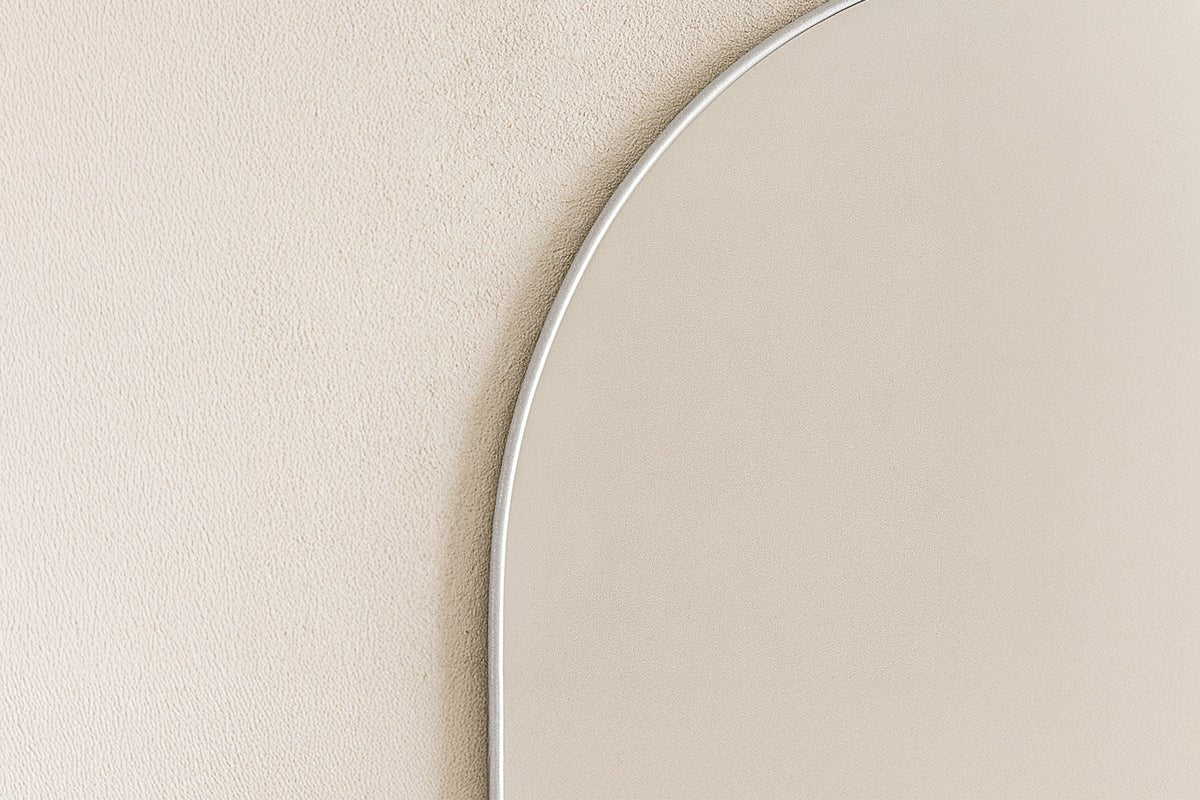 Spiegel Diona – med oval silhuet