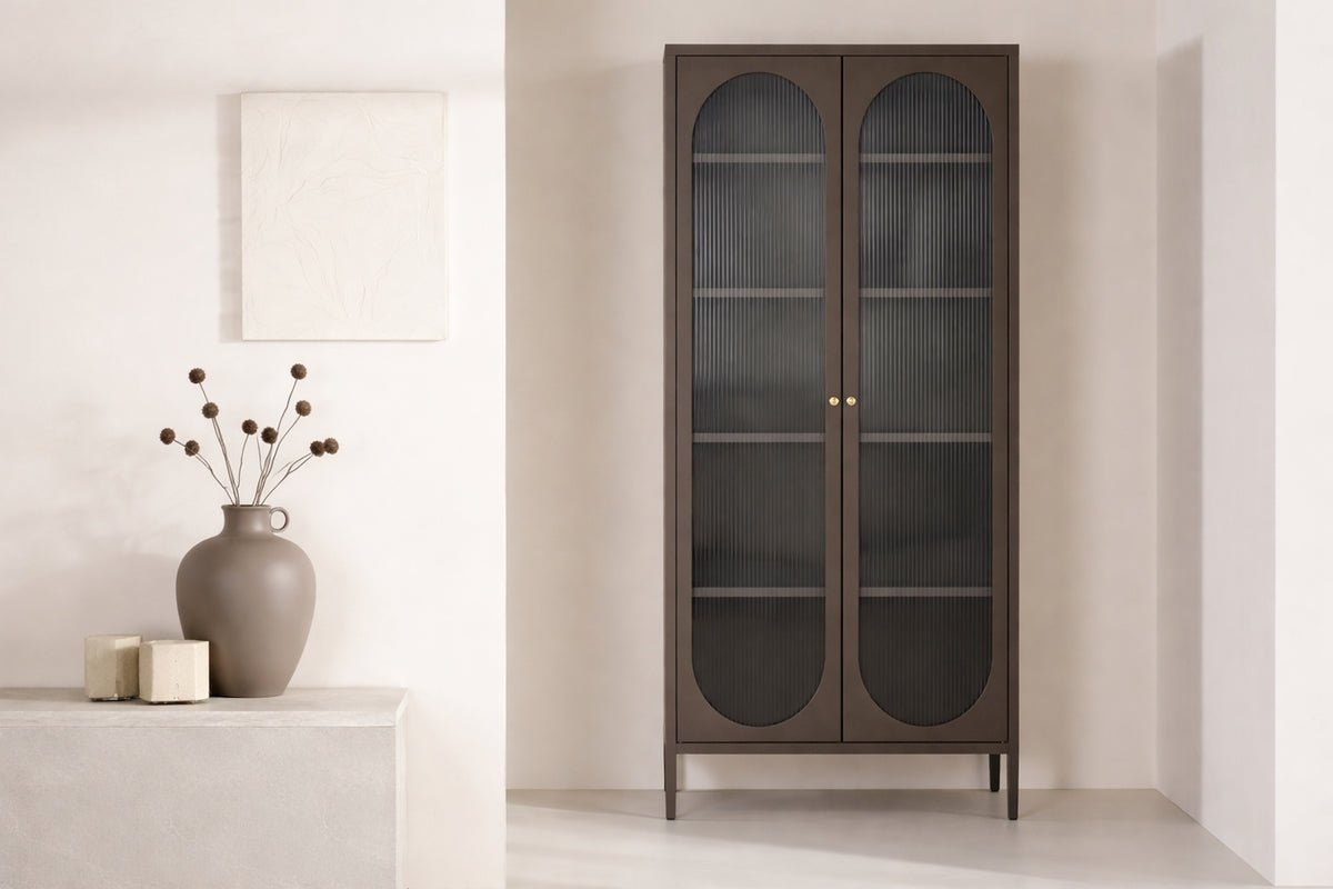 Vitrineskab Belano - Med 2 døre og bølget glas