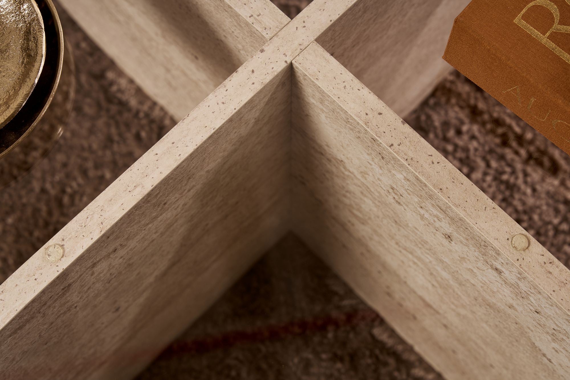 Sofabord Rovida - med rund glasplade i 2 varianter