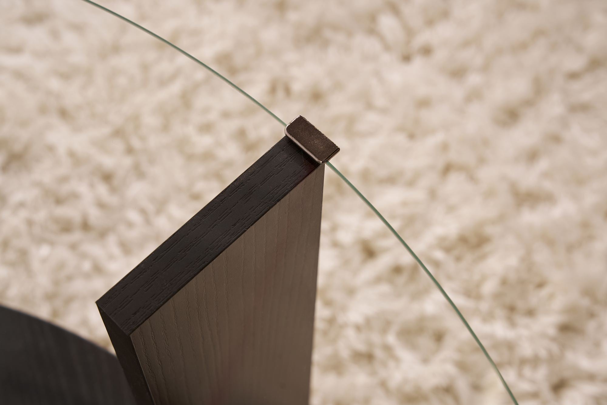 Sofabord Davira - med rund glasplade og trælook