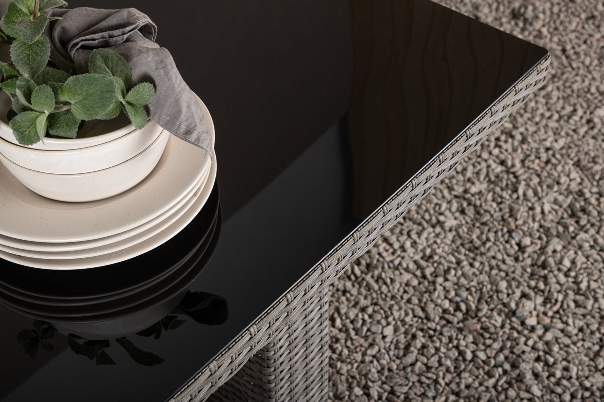 Havemøbels spisebord Valerio - 200x100 cm i gråt rattan med glasplade