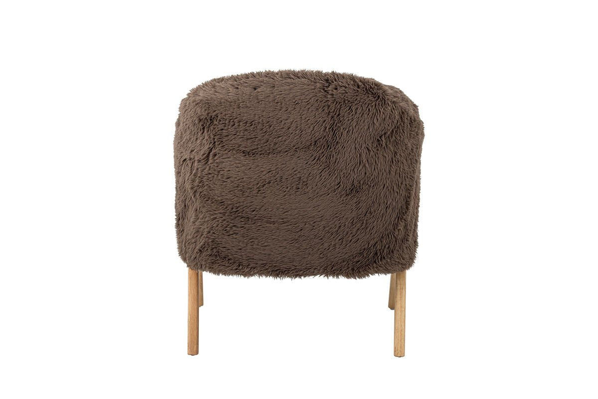 Loungesessel Ang – Kunstfell & FSC®-Holz in warmem Braunton