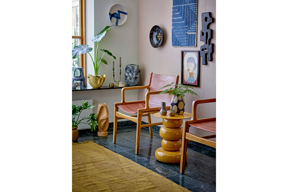 Beistelltisch Becca – Skulpturales Design in glänzendem Gelb