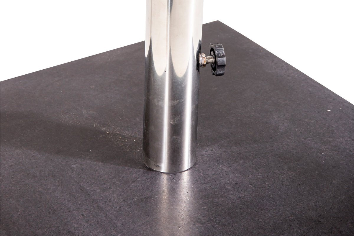 Parasolstander Inese - Granit parasolstander med håndtag og hjul i grå