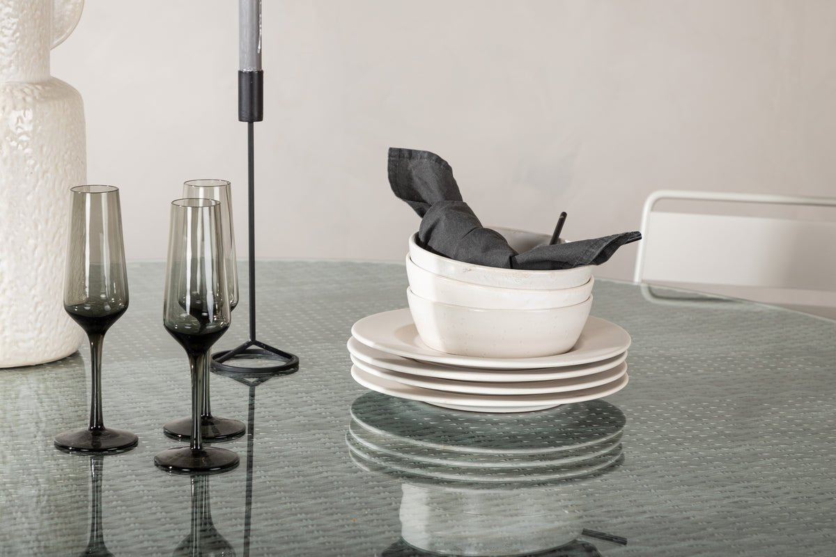 Gartentisch Eluno - det moderne design skaber en hyggelig atmosfære