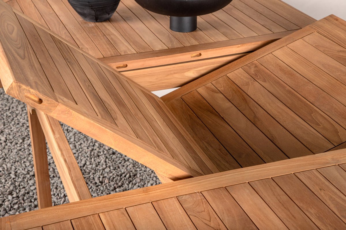 Gartentisch Navira - et ovalt spisebord i teaktræ