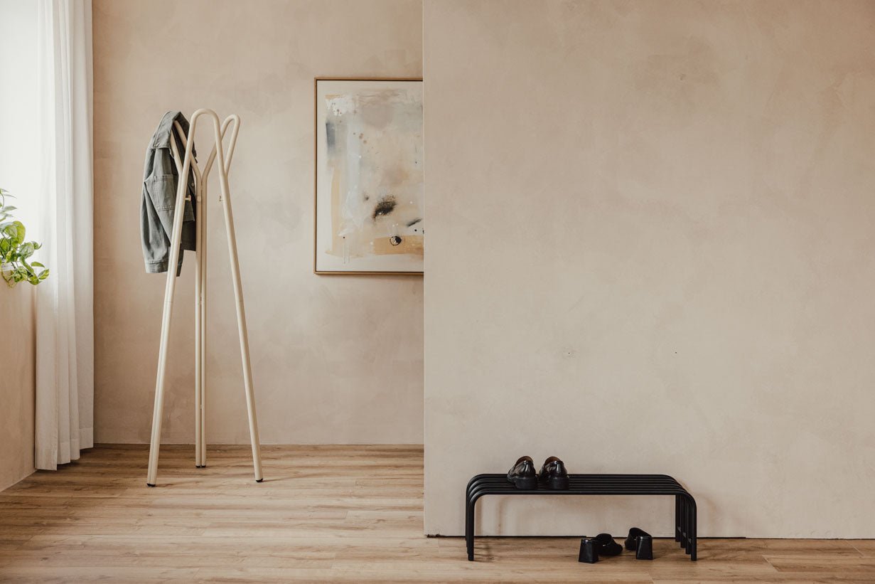 Garderobe Charles – Minimalistischer Dielenständer aus Stahl