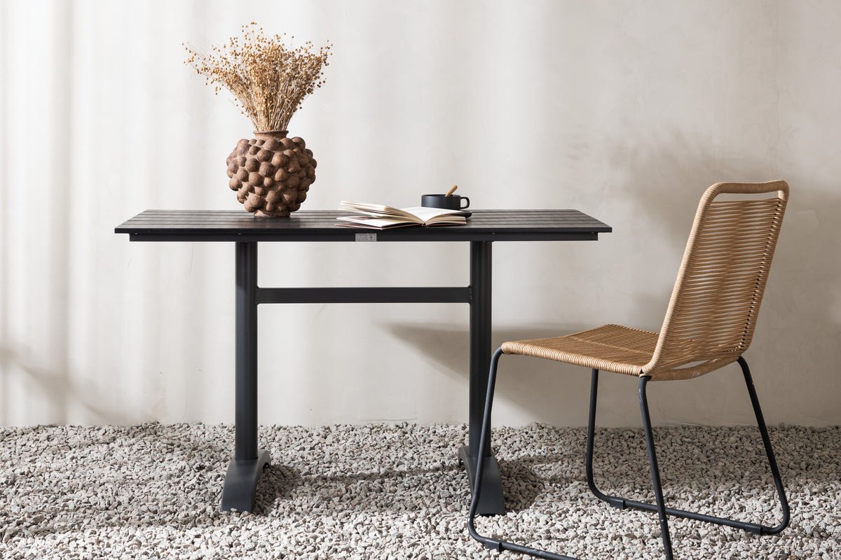 Havemadbord Salento - 120x90 cm i Sort med en bordplade af Aintwood