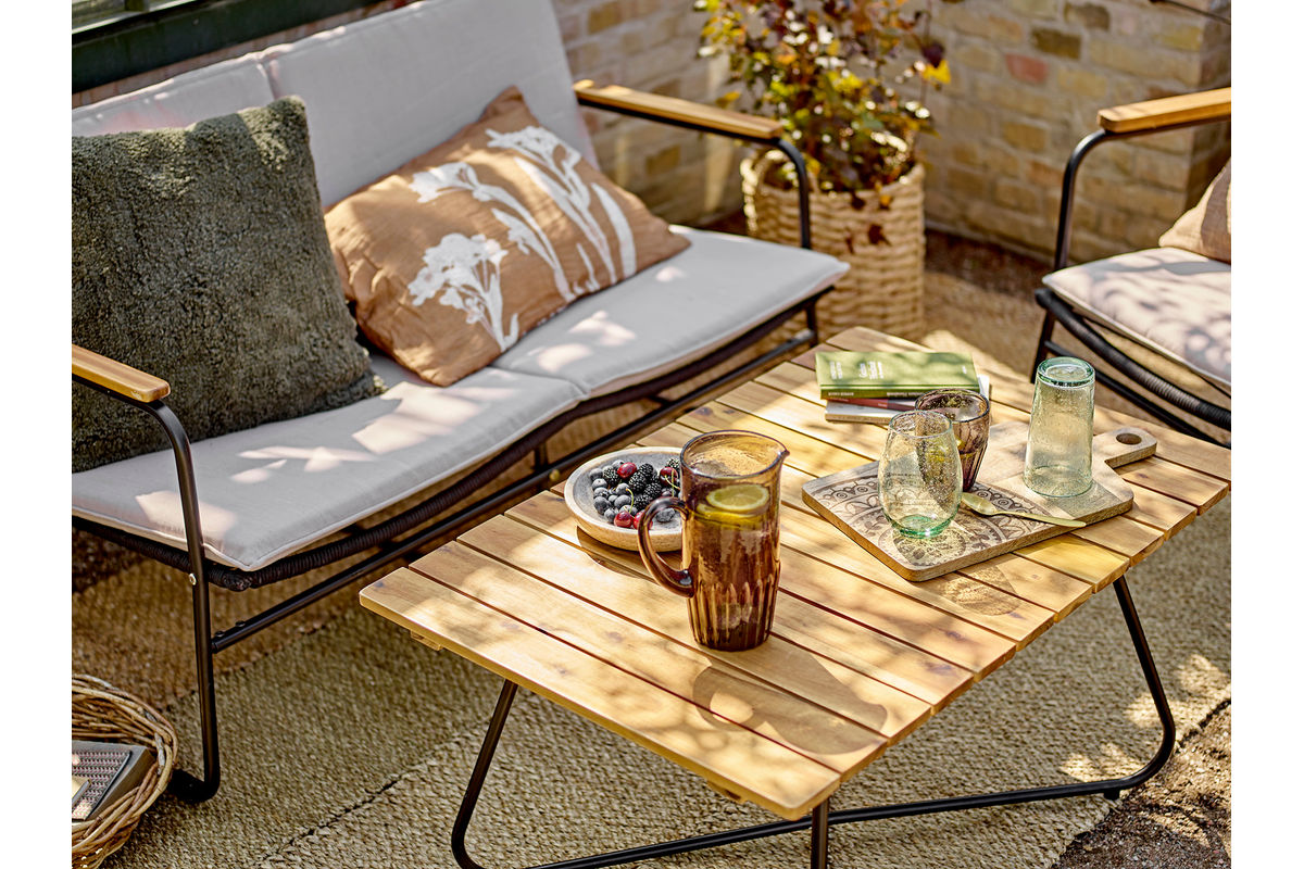 Garten-Sofa Avi – warmes Akazienholz mit geflochtener Optik