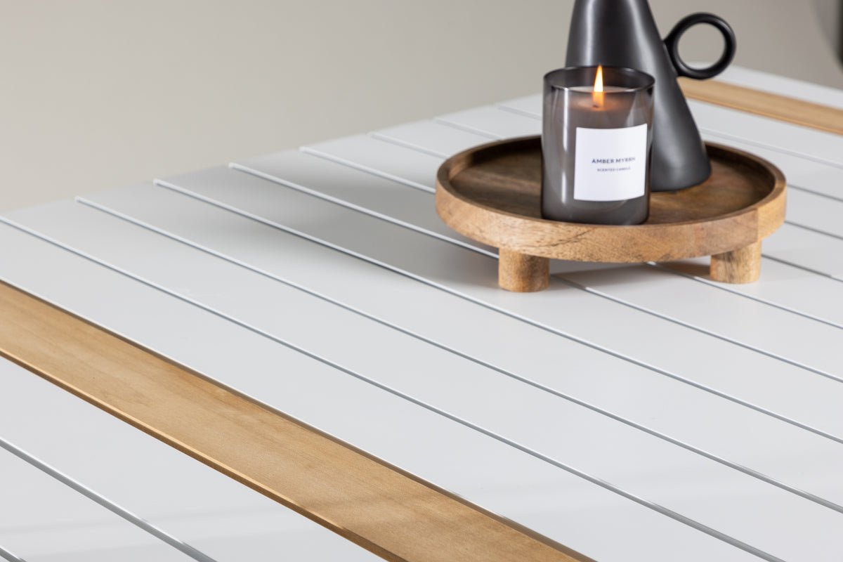 Gartentisch Nuru - Teakholz und Aluminium für Stabilität und Langlebigkeit