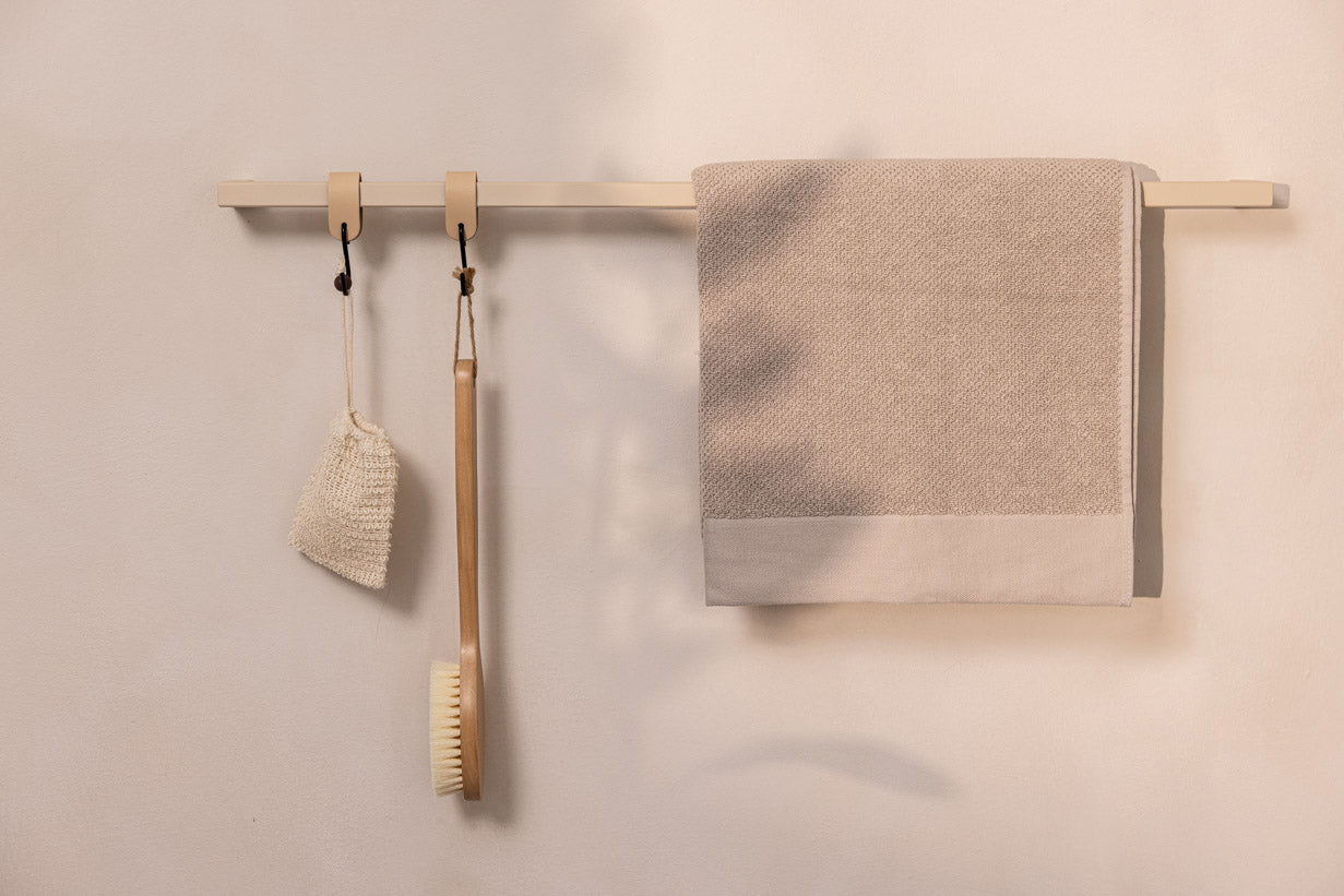 Handtuchhalter Vana – minimalistisch, rund oder eckig, drei Breiten