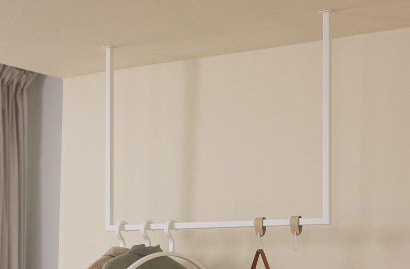 Garderobe/Kleiderstange Rubi – Hängendes Design aus Stahl