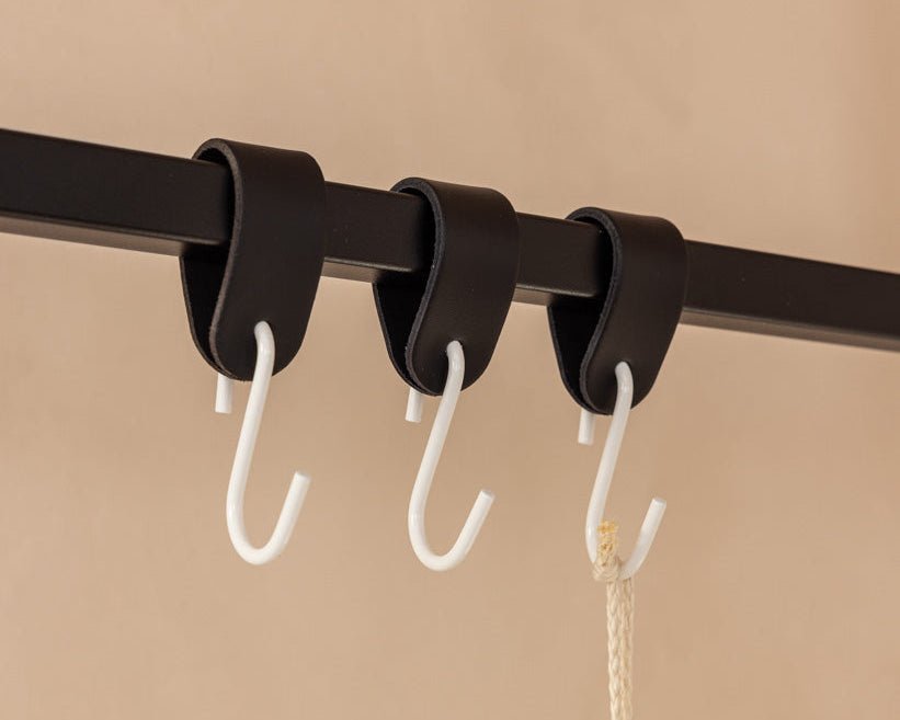 Lædertøjskrog Arcoro i stål og ægte læder