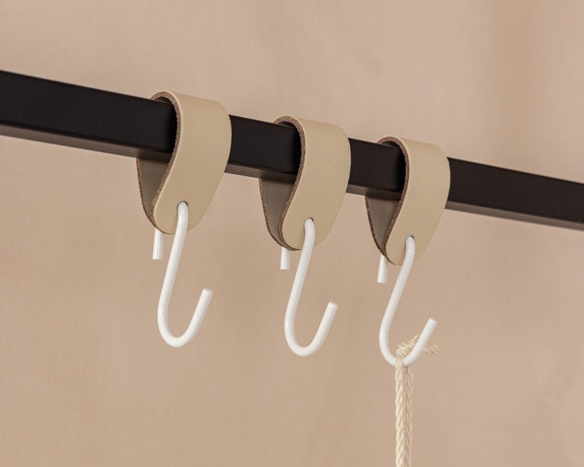 Lædertøjskrog Arcoro i stål og ægte læder