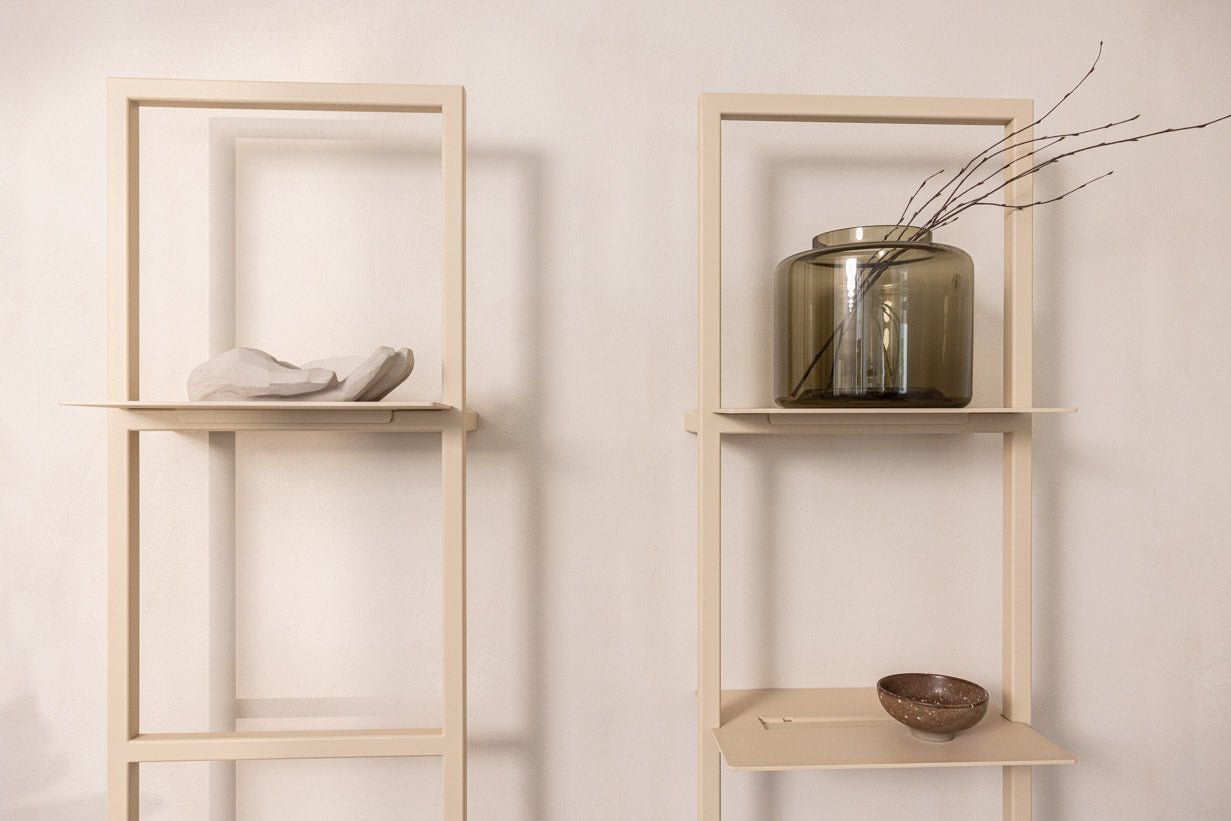 Væghylde Rivo S – Kompakt metalreol med kliksystem