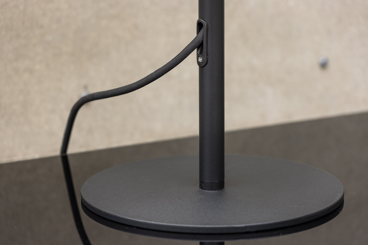 Outdoor-Tischlampe „Pora“ – wetterfest für Balkon & Outdoor-Bereich