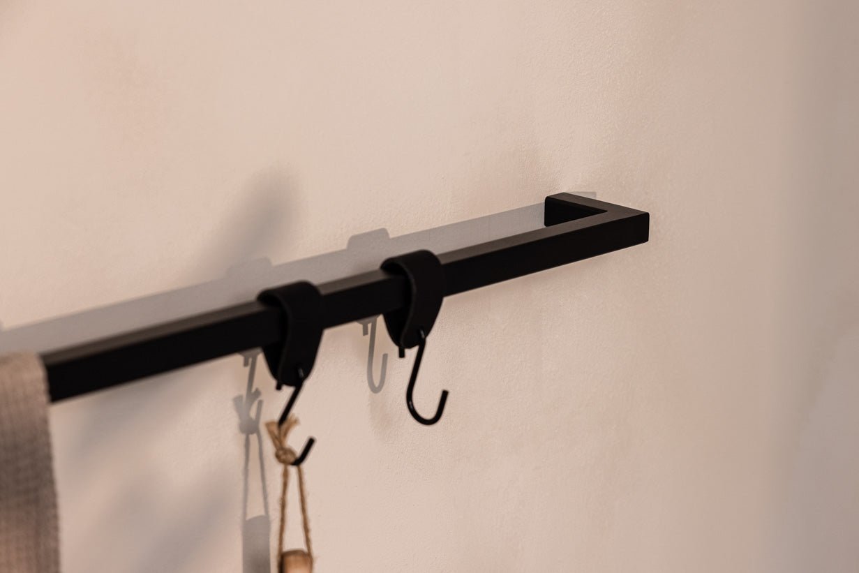 Lædertøjskrog Arcoro i stål og ægte læder