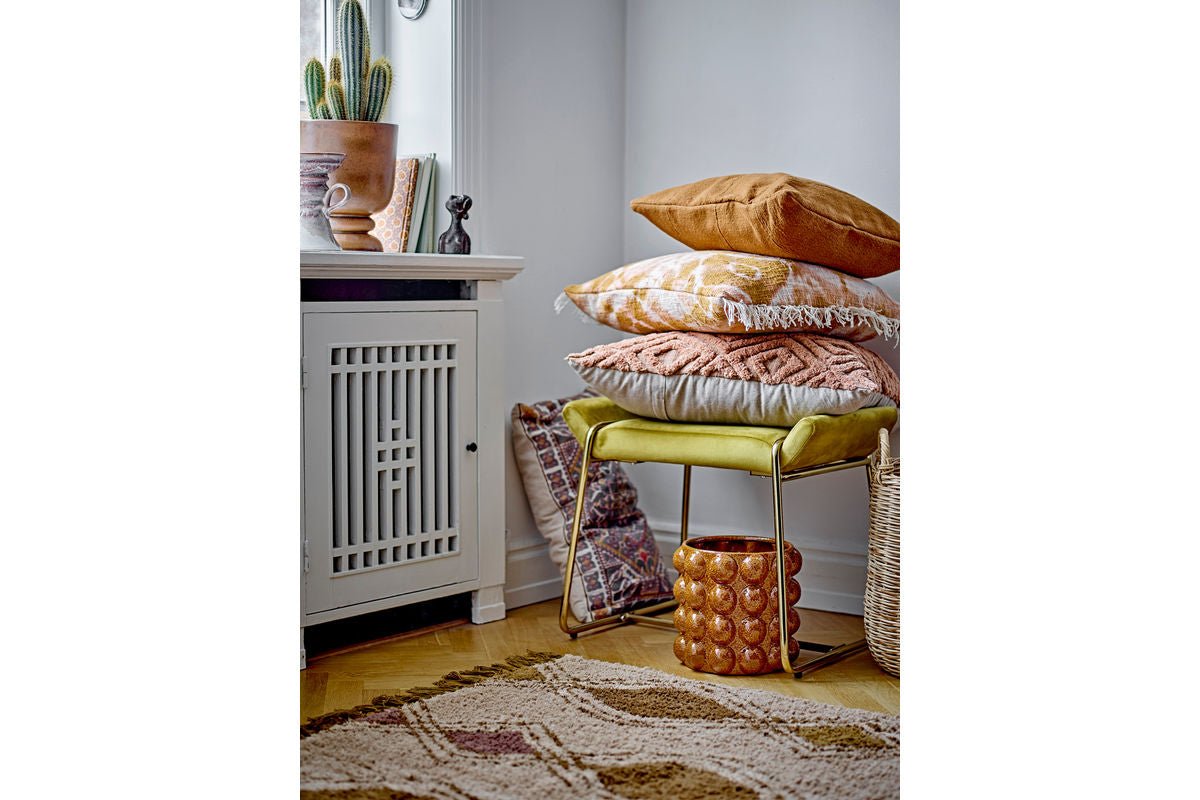 Blomsterpotte Avelin – Hævet stentøjskrukke i varm brun