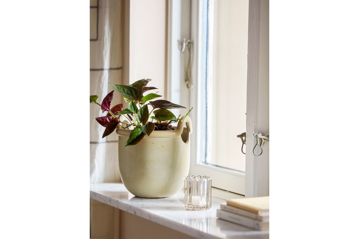 Blomsterpotte Fjell – Nordisk stentøjsdesign i naturgrå