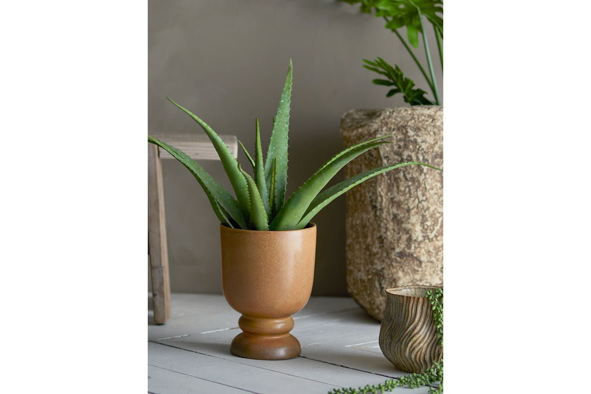 Blomsterpotte Avelin – Hævet stentøjskrukke i varm brun