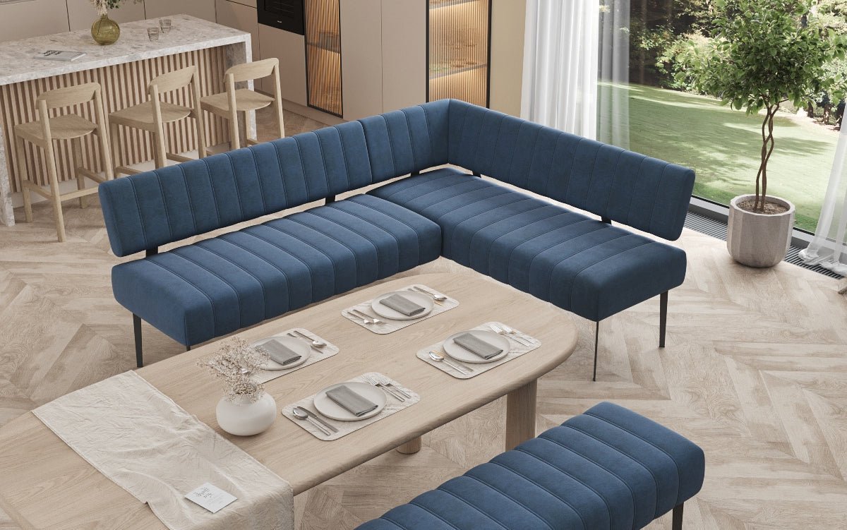 Essbank-sæt Montero i vandafvisende Velour med metalben