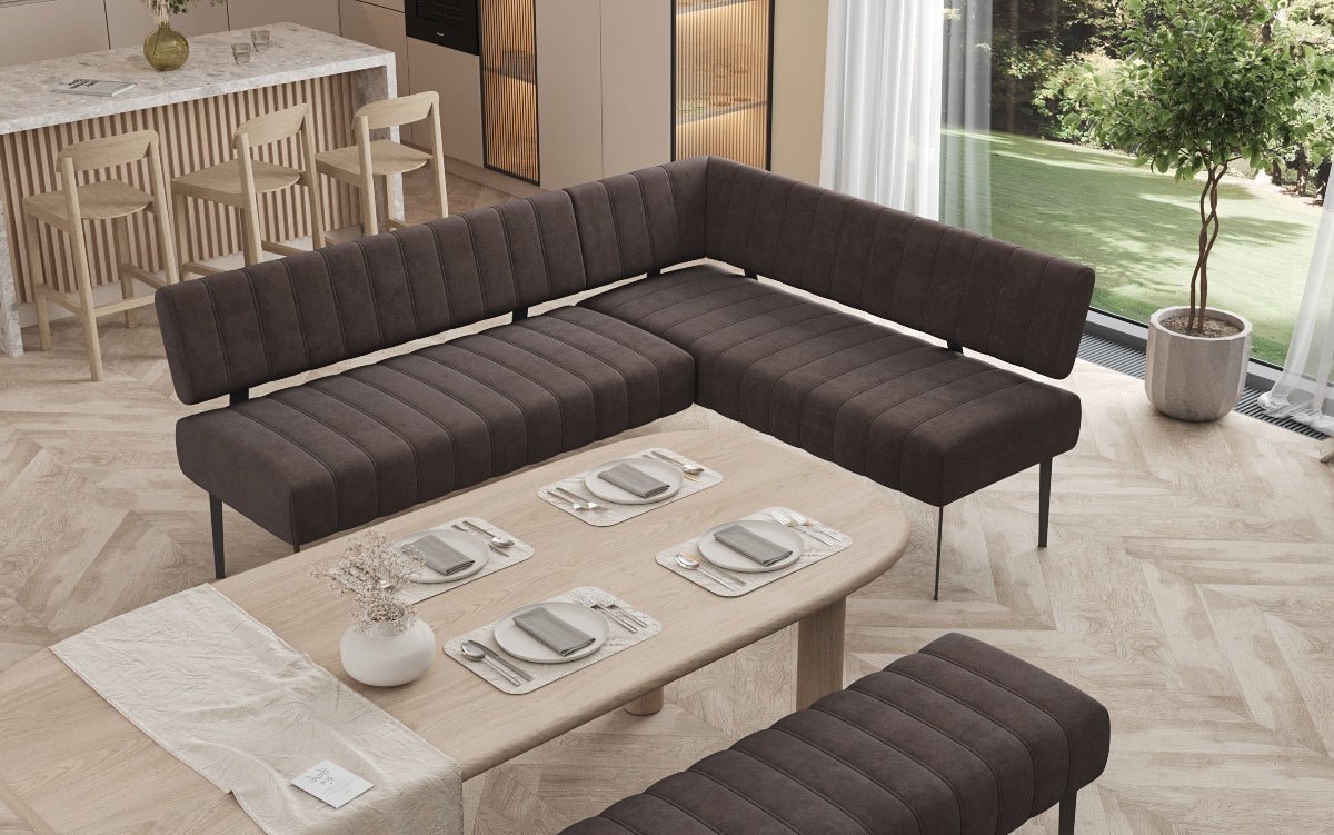 Essbank-sæt Montero i vandafvisende Velour med metalben