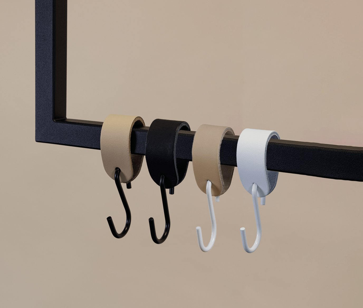 Lædertøjskrog Arcoro i stål og ægte læder